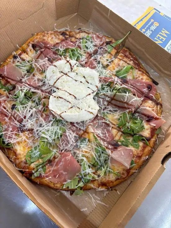 Burrata and Prosciutto Pizza